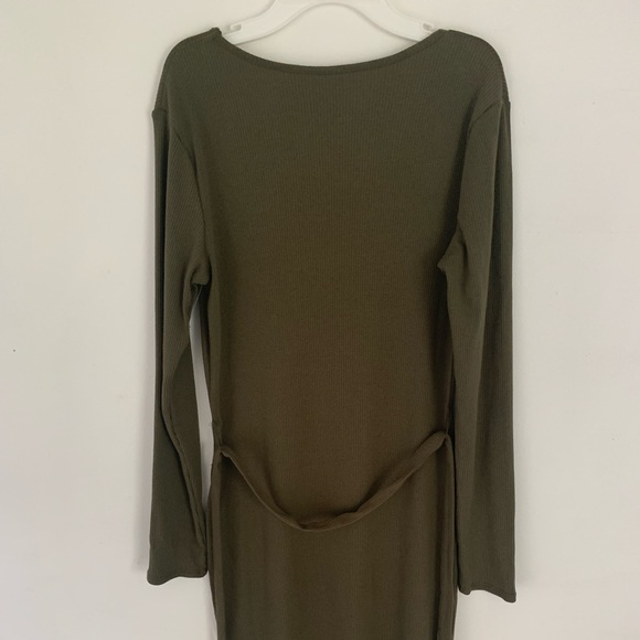 No Boundaries Green Bodycon Dress Size 11-13 - Picture 3 of 4